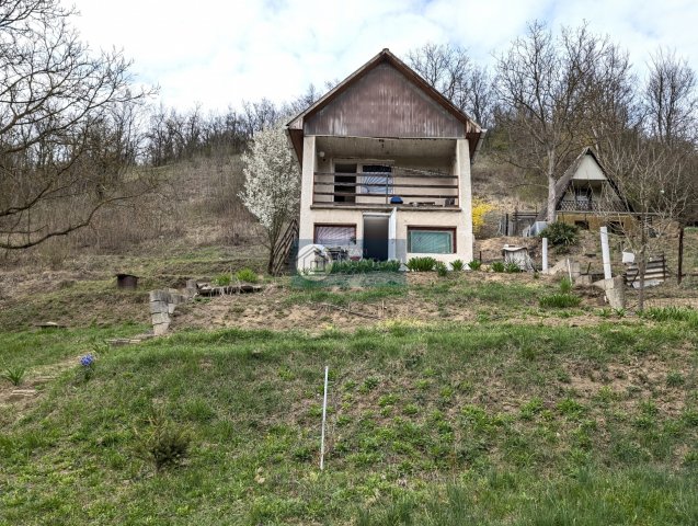 Eladó nyaraló, Kazincbarcikán 5.9 M Ft, 1 szobás