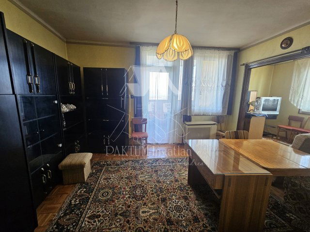 Eladó téglalakás, Szolnokon 25.4 M Ft, 1+2 szobás