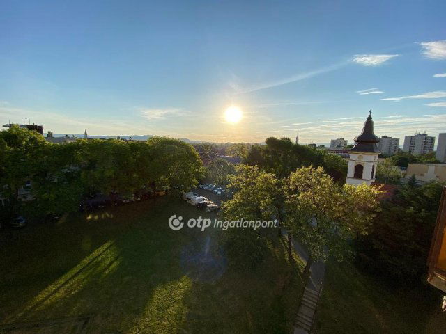 Eladó panellakás, Budapesten, XV. kerületben 52.5 M Ft