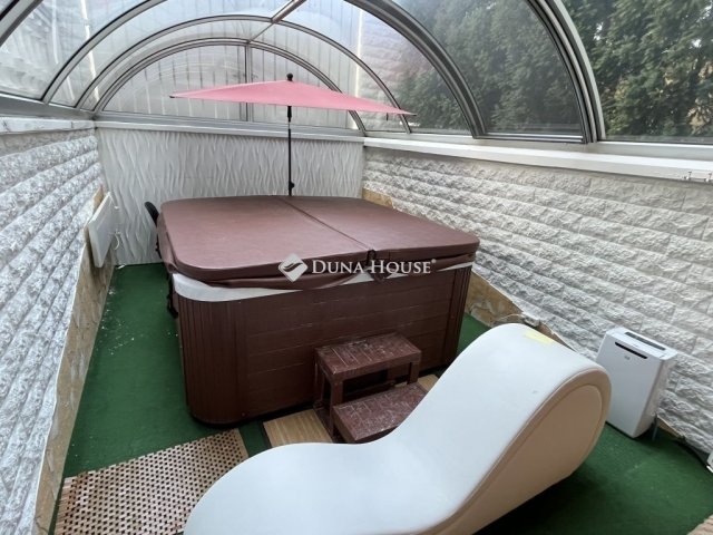 Eladó családi ház, Budapesten, XVI. kerületben 349 M Ft