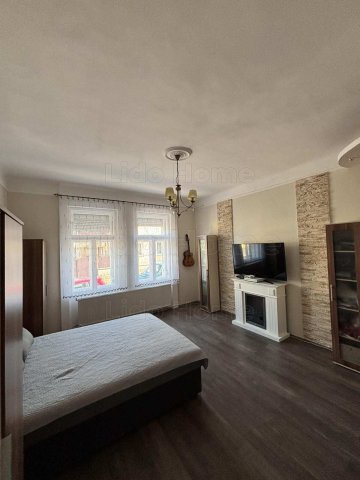 Eladó családi ház, Dombóváron 57.9 M Ft, 3 szobás