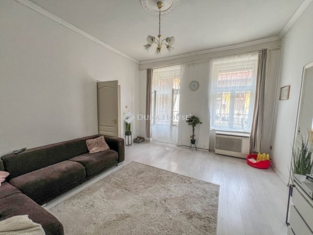 Eladó téglalakás, Budapesten, X. kerületben 84.9 M Ft, 3 szobás