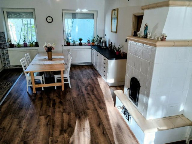 Eladó családi ház, Héregen 95 M Ft, 4+1 szobás