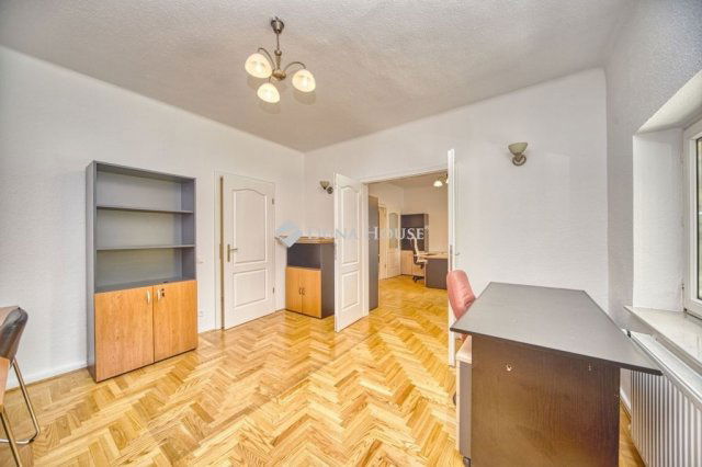 Kiadó iroda, Budapesten, XI. kerületben 350 E Ft / hó, 2 szobás