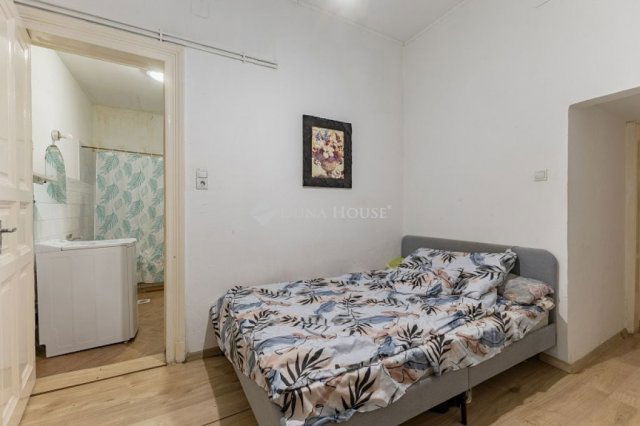 Eladó téglalakás, Budapesten, VIII. kerületben 69.9 M Ft