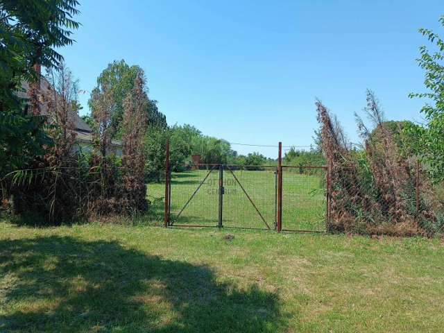 Eladó telek, Tiszaörsön 3.7 M Ft / költözzbe.hu