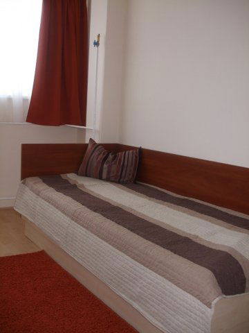 Kiadó téglalakás, albérlet, Pécsett 76 E Ft / hó, 1 szobás