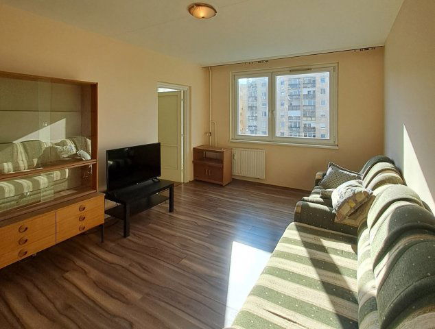 Eladó panellakás, Debrecenben, Károlyi Mihály utcában 64.8 M Ft