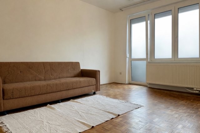 Eladó téglalakás, Győrött 49.5 M Ft, 1+1 szobás