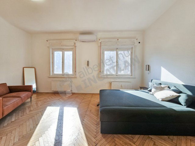 Eladó téglalakás, Budapesten, VII. kerületben 124.9 M Ft