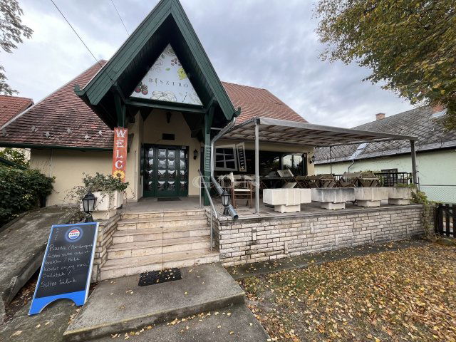 Eladó üzlethelyiség, Szigetszentmártonban 148.5 M Ft