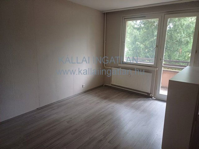 Kiadó panellakás, albérlet, Nyíregyházán 90 E Ft / hó