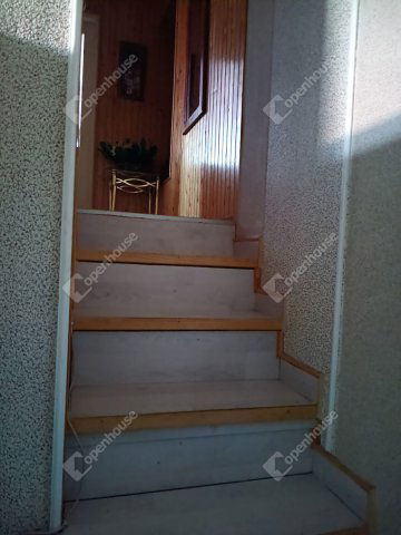 Eladó ikerház, Vecsésen 69.9 M Ft, 4 szobás