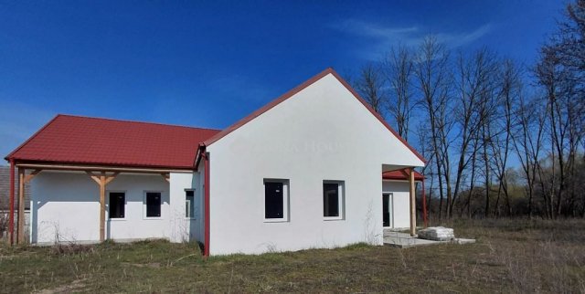 Eladó családi ház, Györkönyön 47 M Ft, 5 szobás