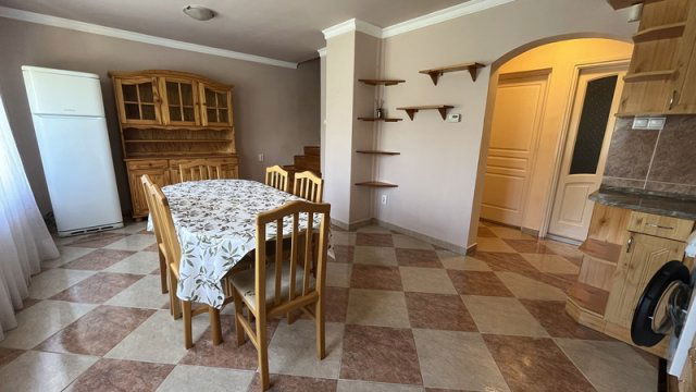 Kiadó családi ház, albérlet, Debrecenben 380 E Ft / hó