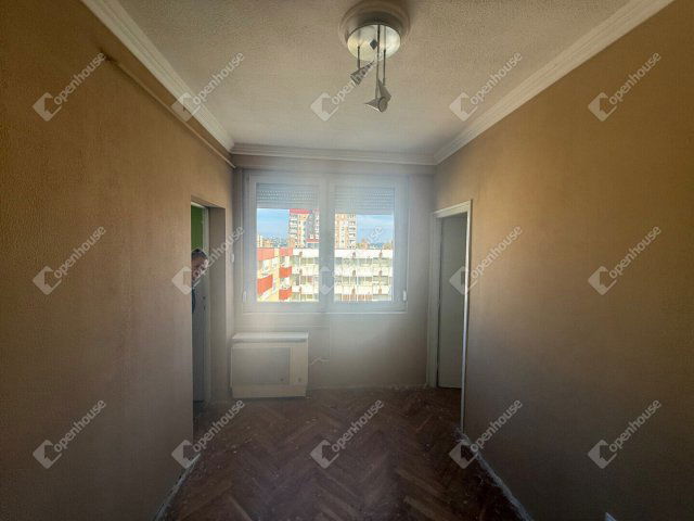 Eladó téglalakás, Zalaegerszegen 31.9 M Ft, 3 szobás