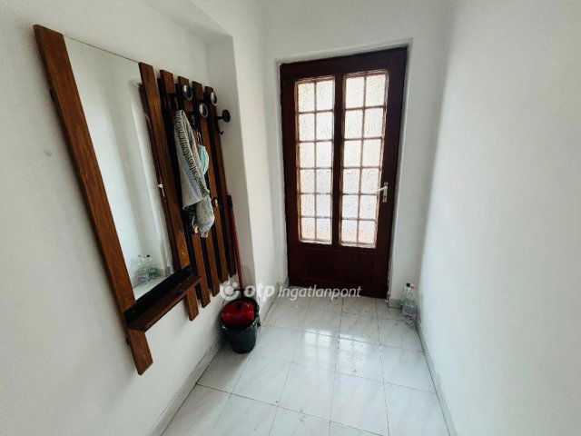 Eladó ikerház, Hajdúböszörményen 69 M Ft, 5 szobás