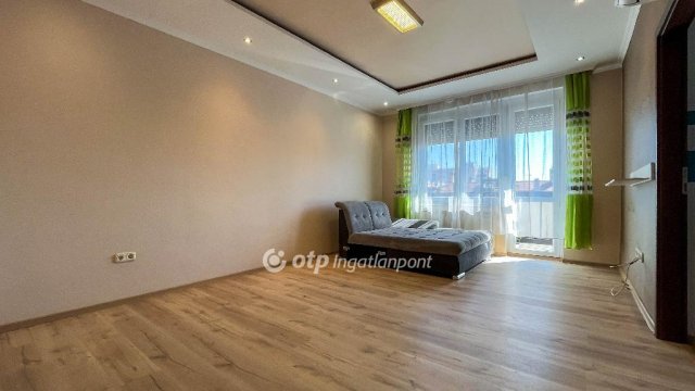 Kiadó téglalakás, albérlet, Győrött 260 E Ft / hó, 2 szobás