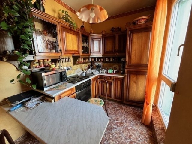 Eladó panellakás, Pécsett 49.9 M Ft, 3 szobás