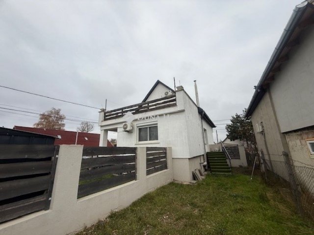 Eladó családi ház, Szigethalmon 37 M Ft, 3 szobás