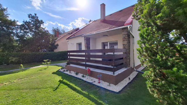 Eladó családi ház, Szigethalmon 89.99 M Ft, 3+1 szobás