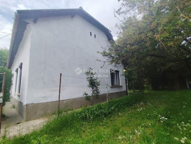 Eladó családi ház, Gyömrőn 39.9 M Ft, 2 szobás