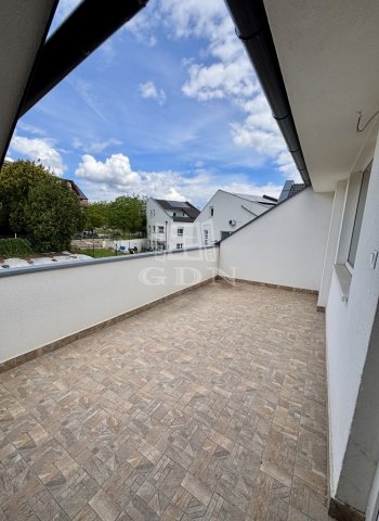 Eladó téglalakás, Budaörsön 164.9 M Ft, 3+1 szobás