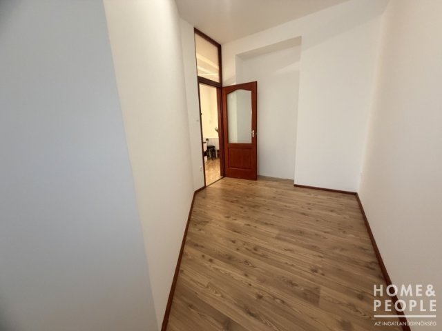 Eladó téglalakás, Szegeden 45 M Ft, 2 szobás