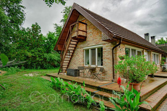 Eladó családi ház, Fehértón 124 M Ft, 2 szobás