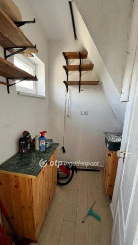 Eladó téglalakás, Pápán 42.9 M Ft, 2 szobás