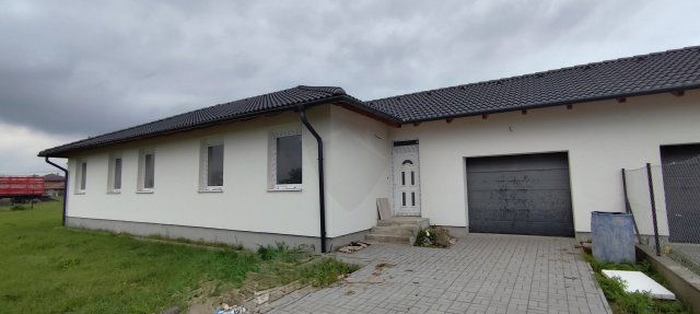 Eladó családi ház, Szigetcsépen 88.9 M Ft, 5 szobás