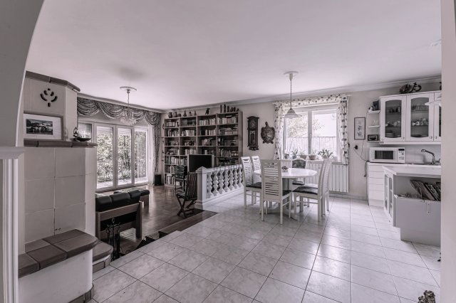 Eladó családi ház, Budakalászon 207 M Ft, 8 szobás