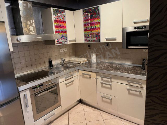 Kiadó téglalakás, albérlet, IX. kerületben, Balázs Béla utcában