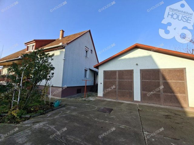 Eladó családi ház, Kiskunfélegyházán 69.9 M Ft, 4 szobás
