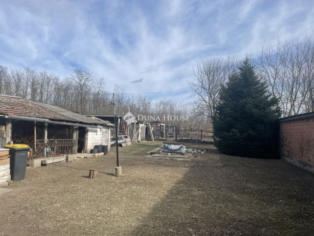 Eladó családi ház, Baján 27 M Ft, 2 szobás