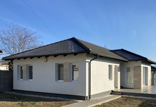 Eladó ikerház, Érden 144.9 M Ft, 4 szobás / költözzbe.hu
