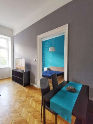 Kiadó téglalakás, albérlet, VI. kerületben, Andrássy úton