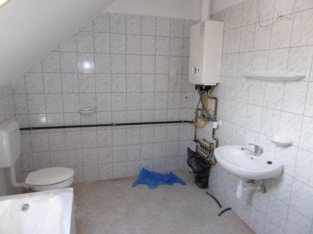 Eladó téglalakás, Felsőzsolcán 59.5 M Ft, 1+3 szobás