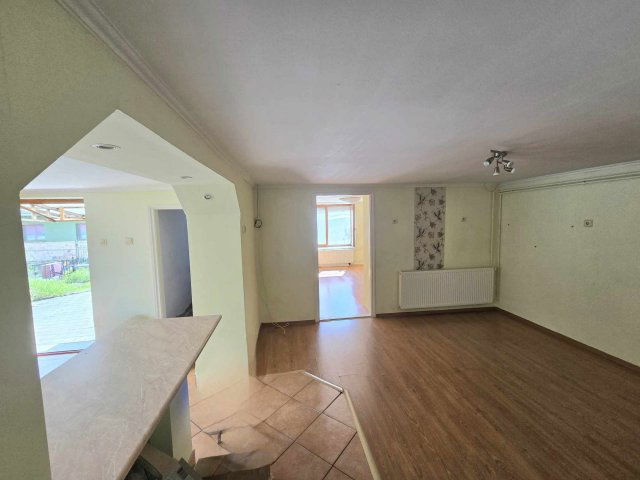 Eladó családi ház, Bekecsen 16.99 M Ft, 2 szobás