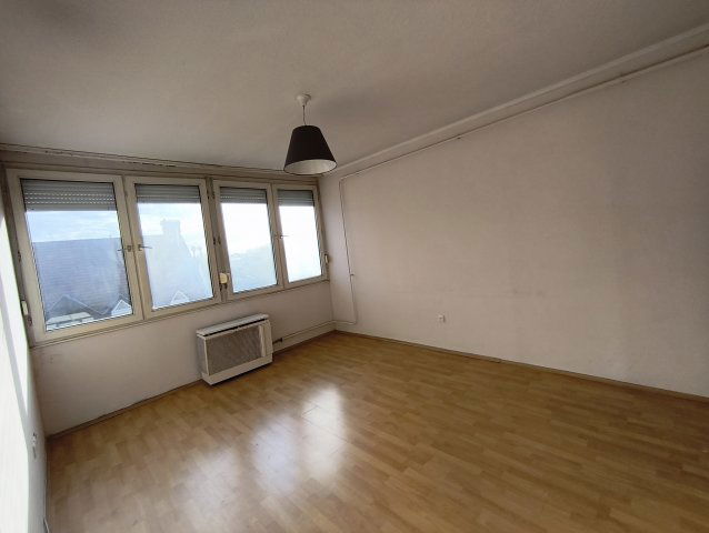 Eladó panellakás, Hatvanban, Kossuth téren 36.9 M Ft, 1+2 szobás