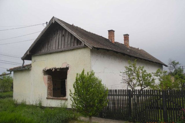 Eladó családi ház, Karcagon 5.9 M Ft, 1+1 szobás