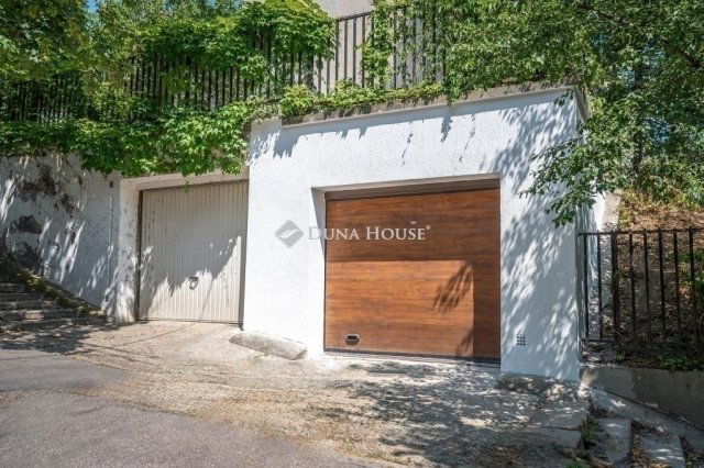 Eladó téglalakás, Budapesten, XII. kerületben 174.9 M Ft