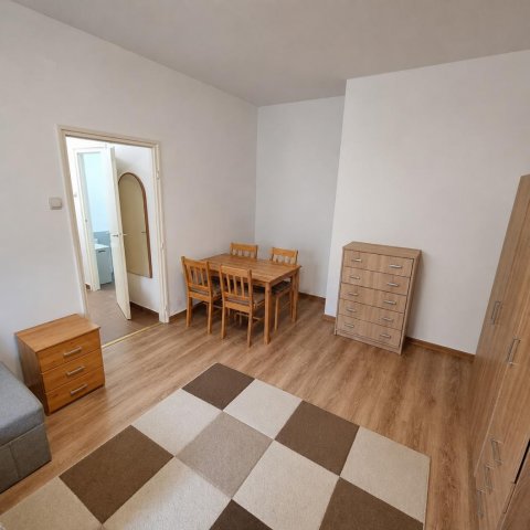 Eladó téglalakás, Tatabányán 34.99 M Ft, 1+1 szobás