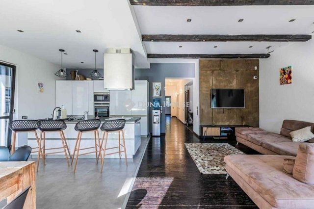 Eladó családi ház, Budapesten, XV. kerületben 259.9 M Ft