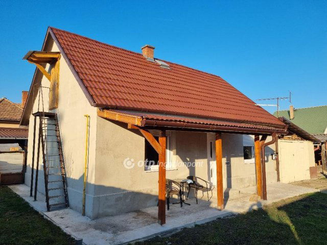 Eladó családi ház, Bátonyterenyén 45 M Ft, 3 szobás