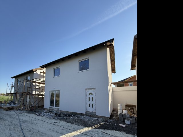 Eladó sorház, Bicskén 69.9 M Ft, 3 szobás / költözzbe.hu