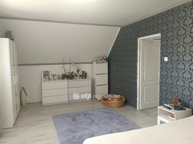 Eladó családi ház, Érden 109 M Ft, 4+1 szobás