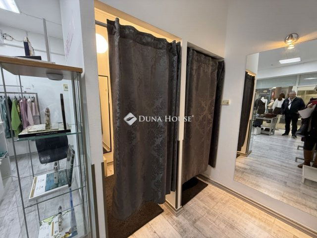 Eladó üzlethelyiség, Pécsett 34.9 M Ft / költözzbe.hu