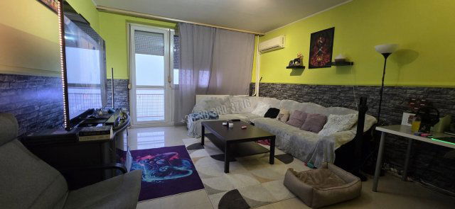 Eladó panellakás, Dunaújvárosban, Alkotás utcában 32.9 M Ft