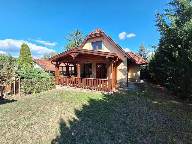Eladó családi ház, Gödön 123.9 M Ft, 3+1 szobás